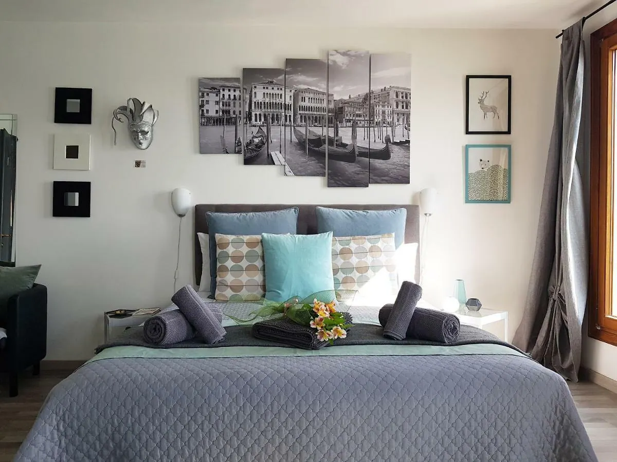 G & T Apartments Venice